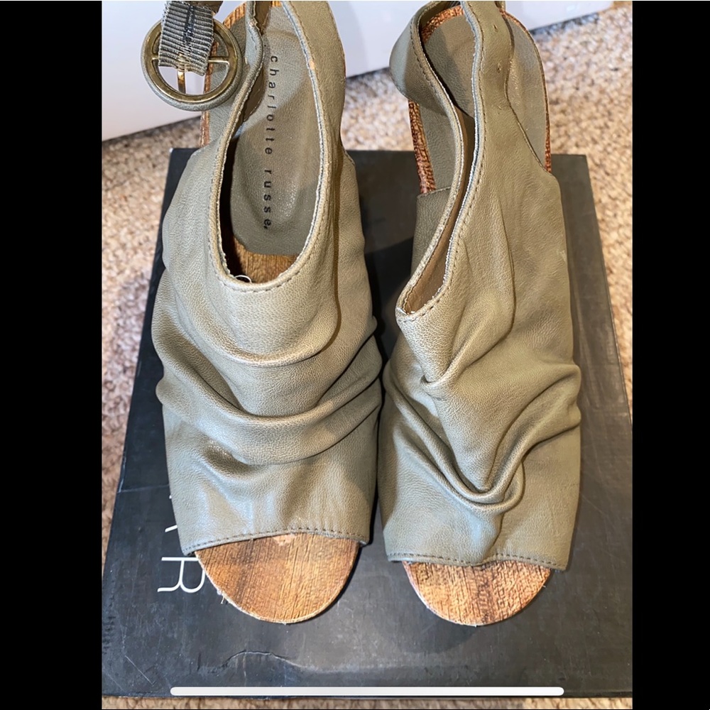 Olive leather, wood heels